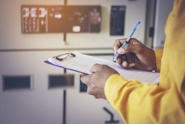De inspectie zal zowel visueel als door metingen worden uitgevoerd.