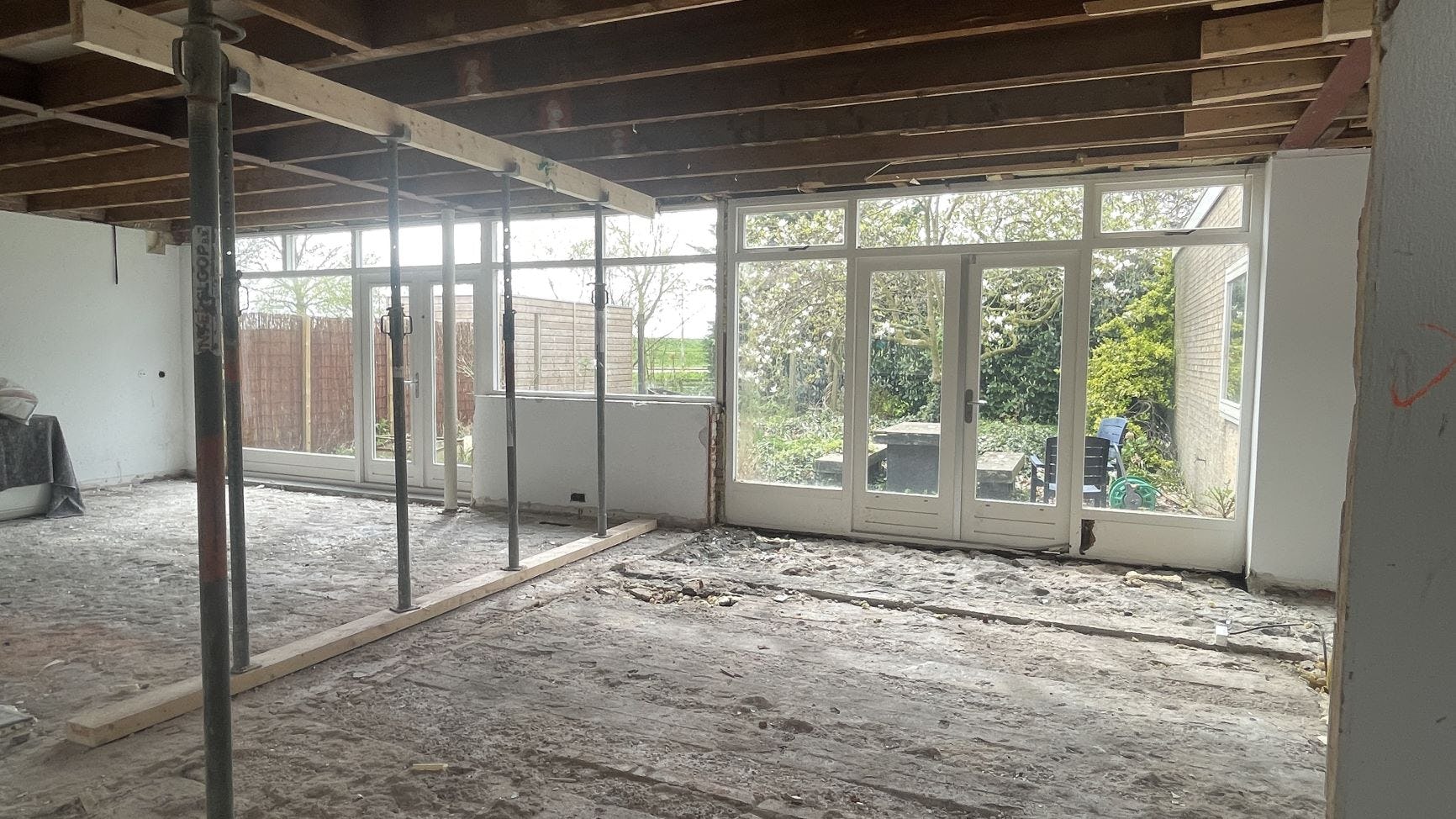 Het huis van Harry Stokman is inmiddels volledig gestript.