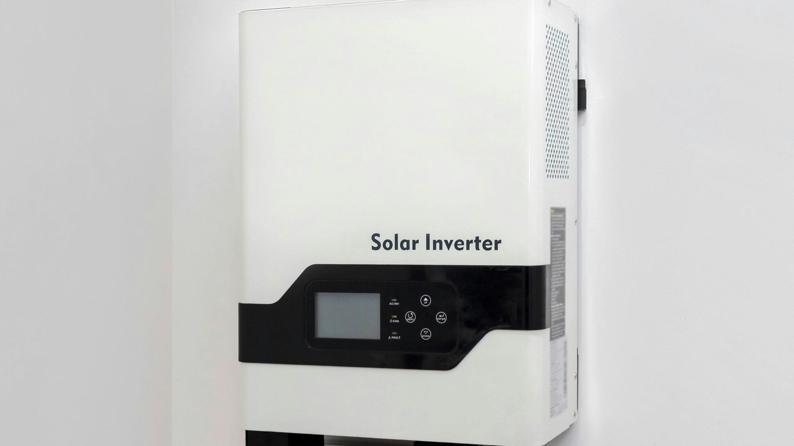 Omvormer in meterruimte? Wees je bewust van de risico's