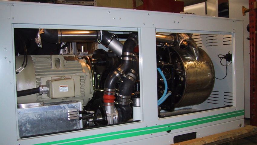 Een combinatie van stirlingmotor en generator met minder dan 50 kW elektrisch vermogen, voor gecombineerde warmte en elektriciteitsproductie. Beeld: Wikimedia Commons.