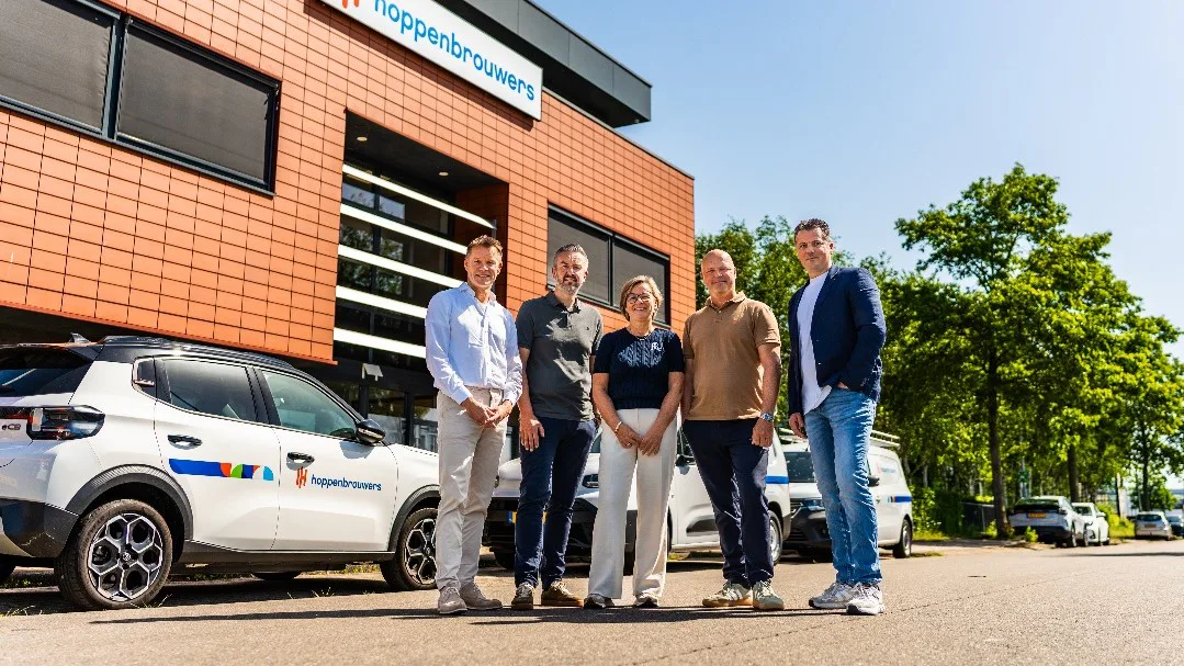 V.l.n.r. Bas Ceelen (Hoppenbrouwers), Martijn Verhoeks (MG Beveiliging), Janet Copier – van der Heijden (Hoppenbrouwers Haarlem), George de Bruijn (MG Beveiliging), Koen van den Hurk (Hoppenbrouwers)