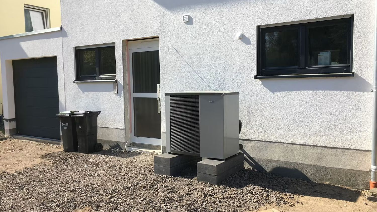 Buitenunit van een warmtepomp. Beeld Tijdo van der Zee