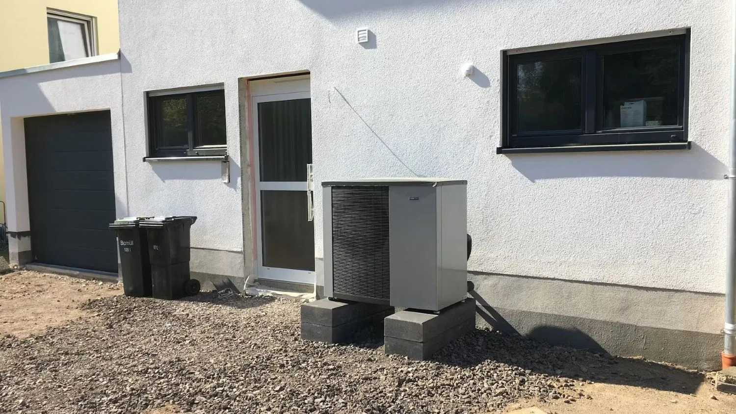 Buitenunit van een warmtepomp. Beeld Tijdo van der Zee